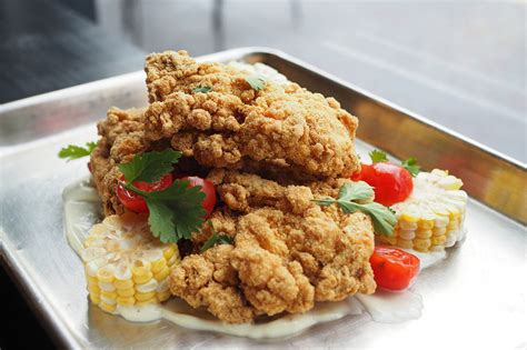 best fried chicken philippines|Best Fried Chicken in the Philippines (That  .